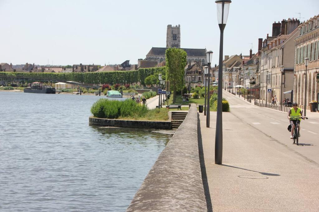 Maisonnette Au 15 Auxerre Exterior foto